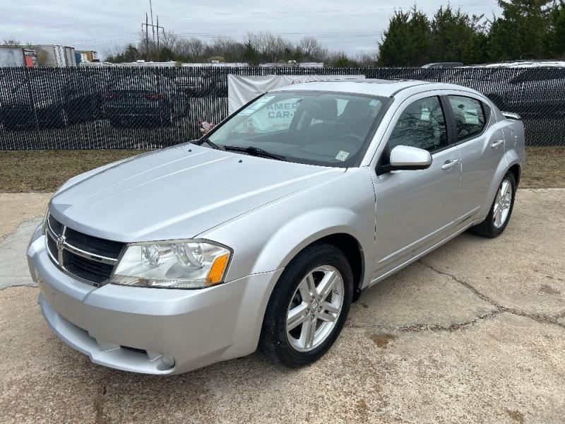 2010 Dodge Avenger R/T's photo