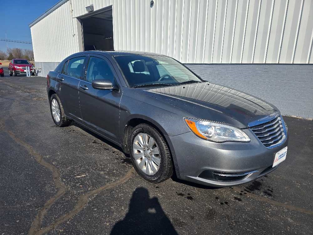CHRYSLER 200 LX