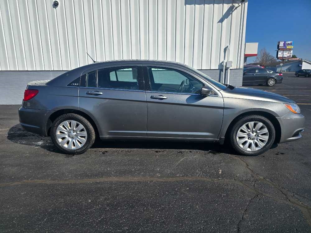 CHRYSLER 200 LX