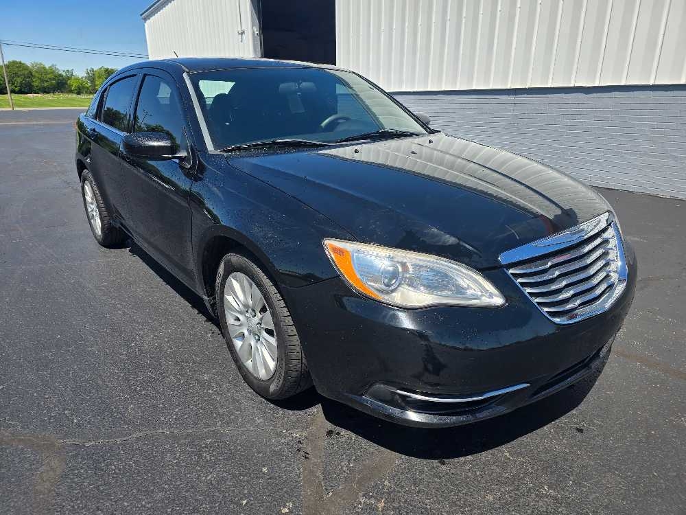 CHRYSLER 200 LX