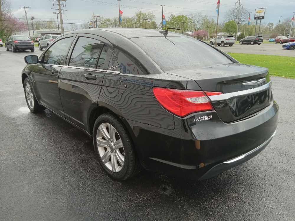 CHRYSLER 200 LX