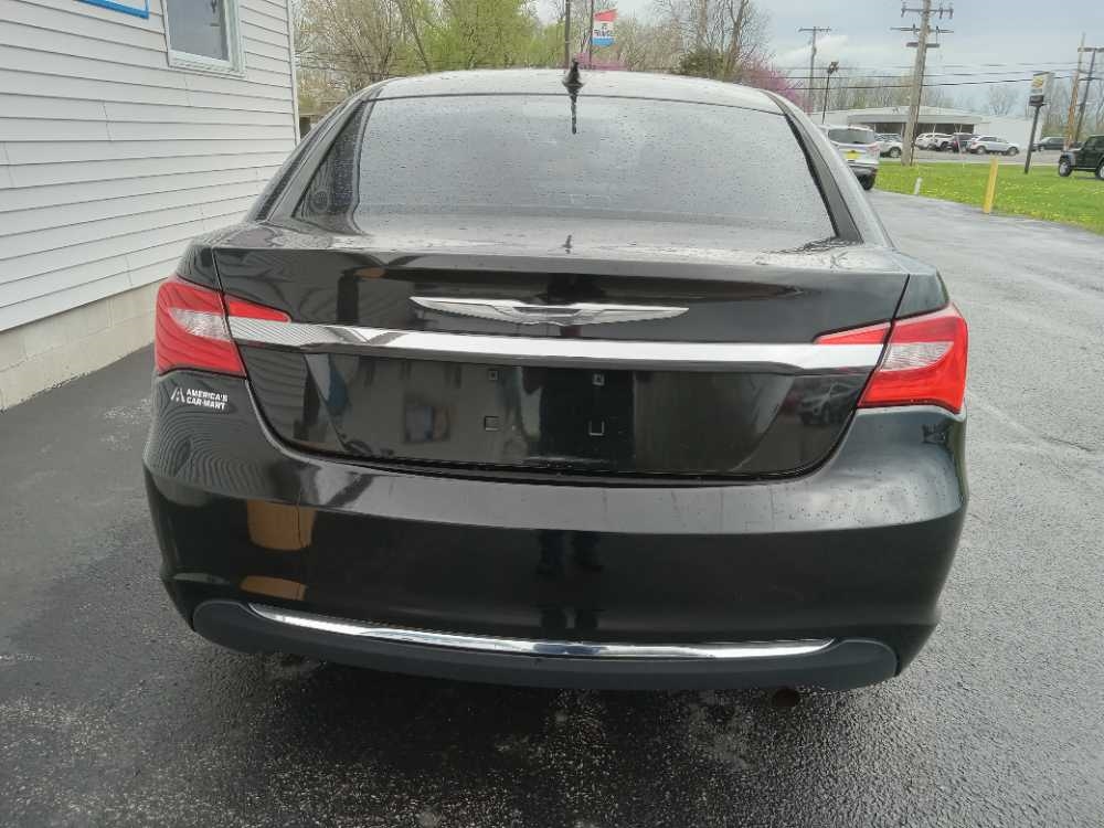 CHRYSLER 200 LX