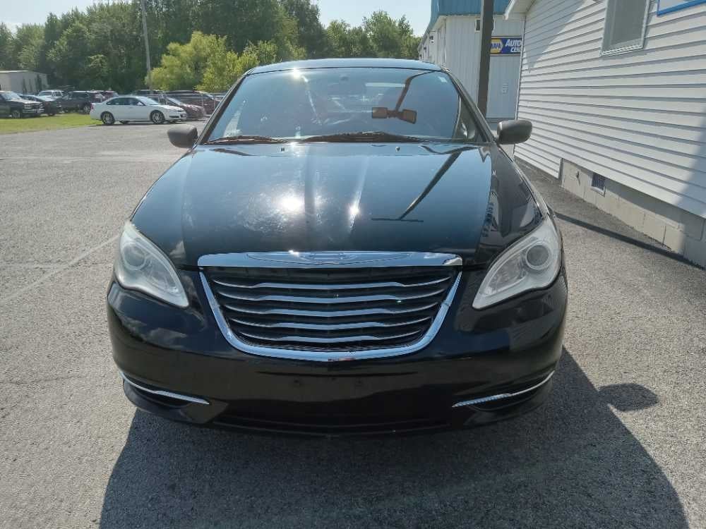 CHRYSLER 200 LX