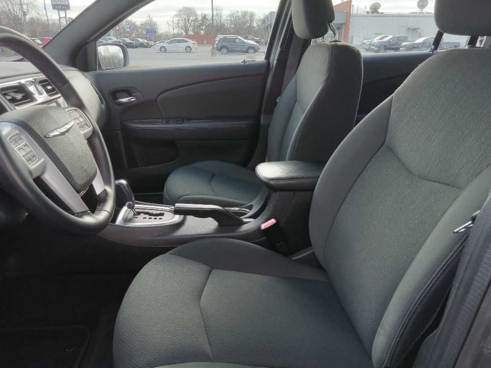 CHRYSLER 200 TOURING