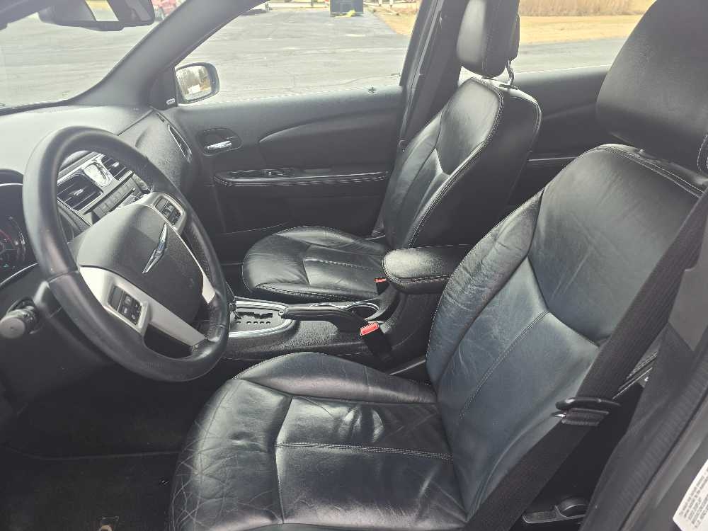 CHRYSLER 200 LIMITED