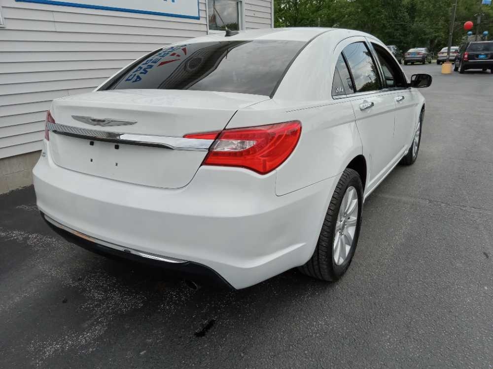CHRYSLER 200 LIMITED