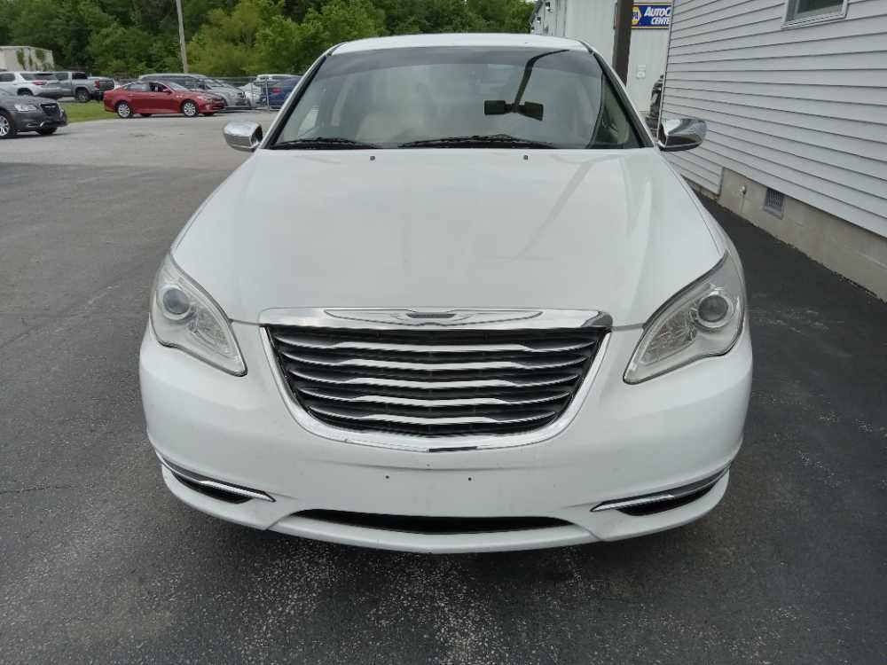 CHRYSLER 200 LIMITED