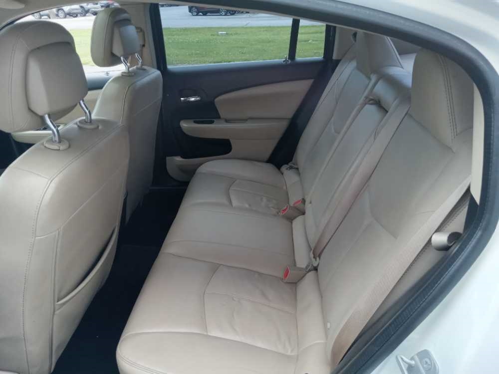 CHRYSLER 200 LIMITED