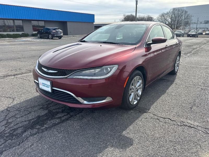 2015 Chrysler 200 Limited's photo