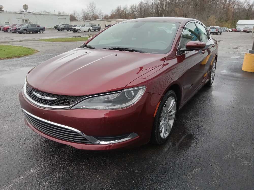 2016 Chrysler 200 Limited's photo
