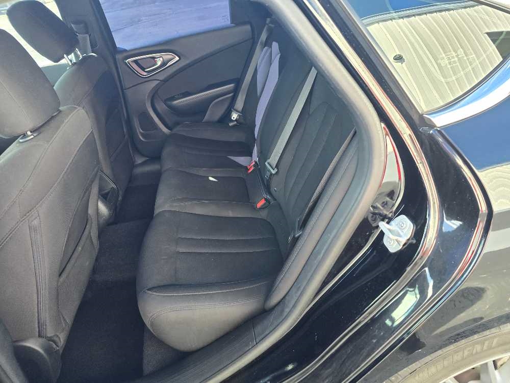 CHRYSLER 200 LIMITED