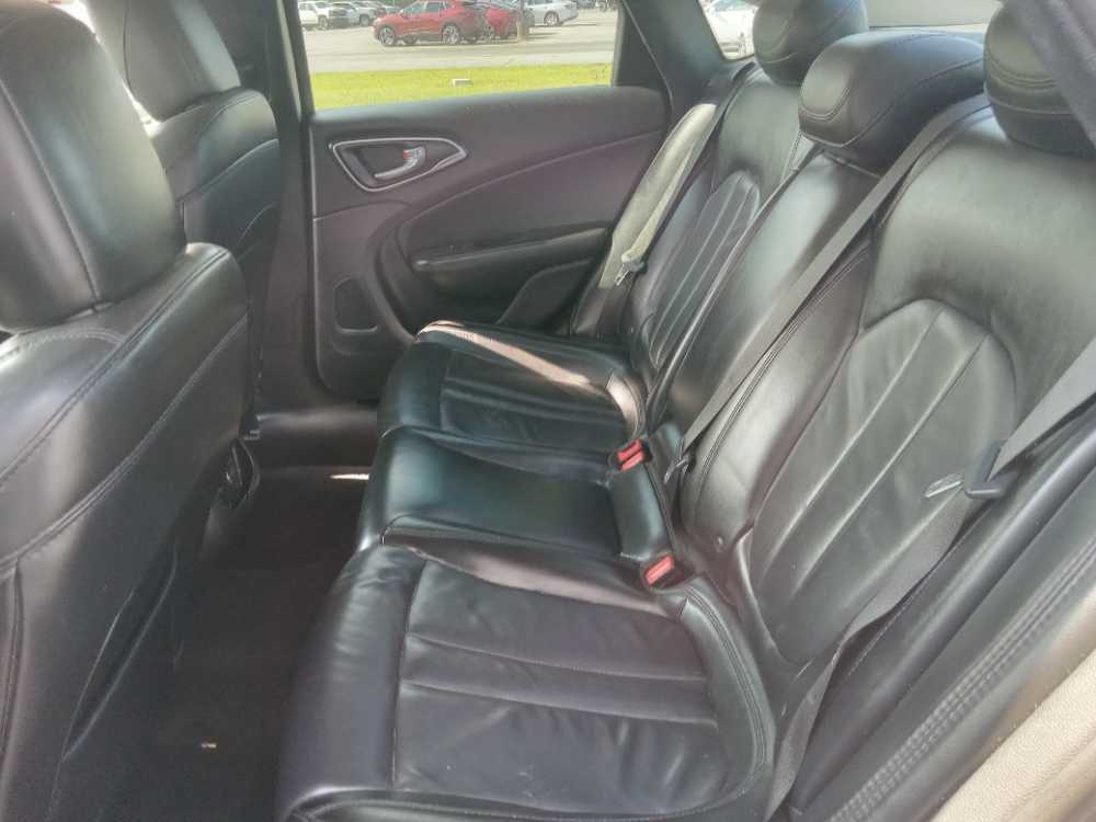 CHRYSLER 200 LIMITED