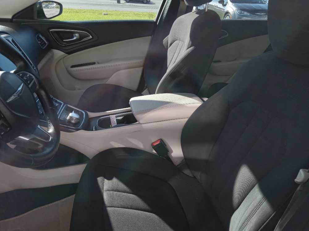 CHRYSLER 200 LIMITED