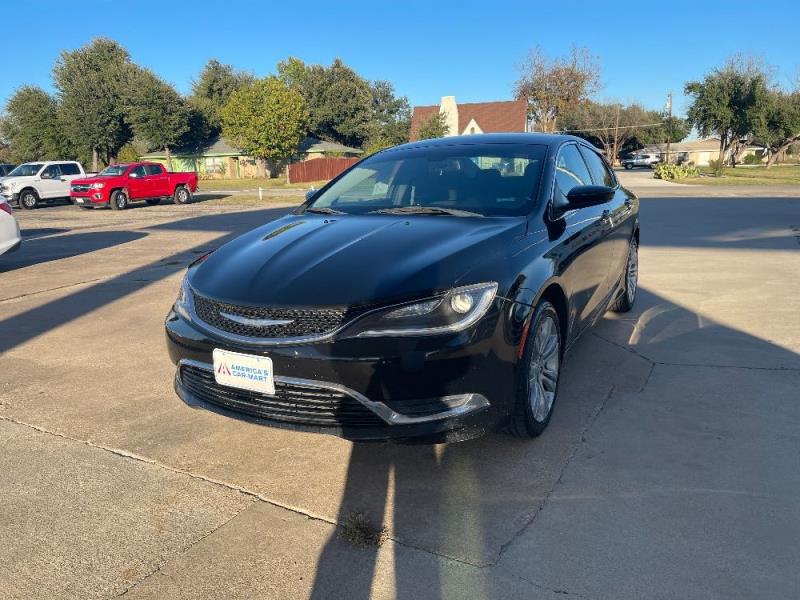 2016 Chrysler 200 Limited's photo