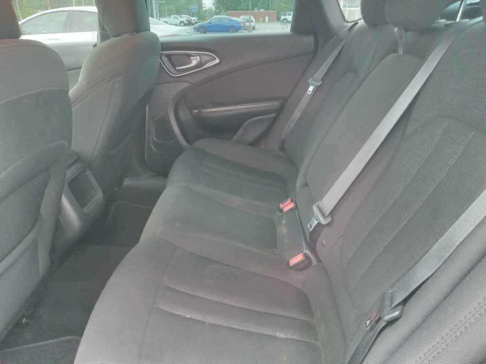 CHRYSLER 200 LX