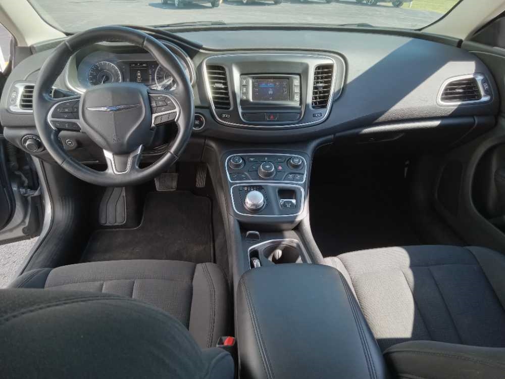 CHRYSLER 200 LX