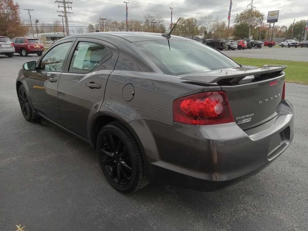 DODGE AVENGER SE