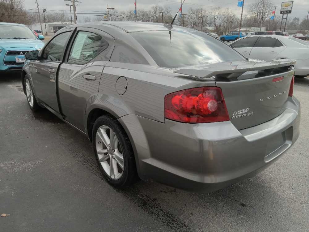 DODGE AVENGER SE