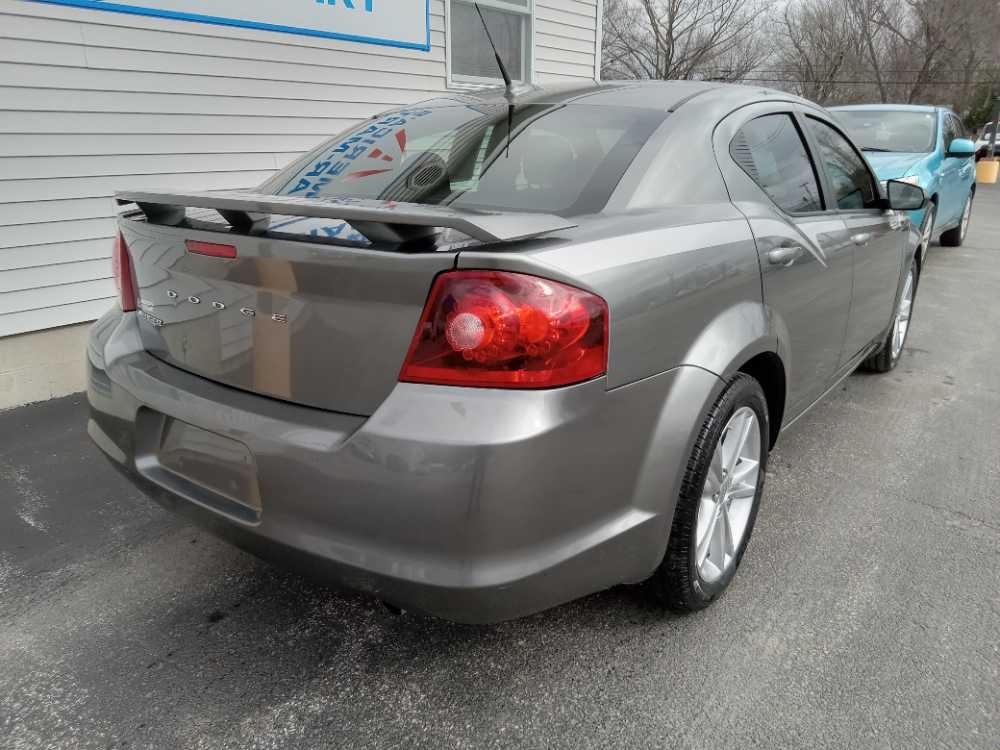 DODGE AVENGER SE
