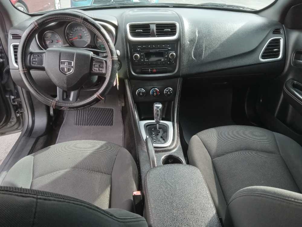 DODGE AVENGER SE