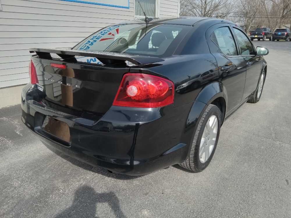 DODGE AVENGER SE