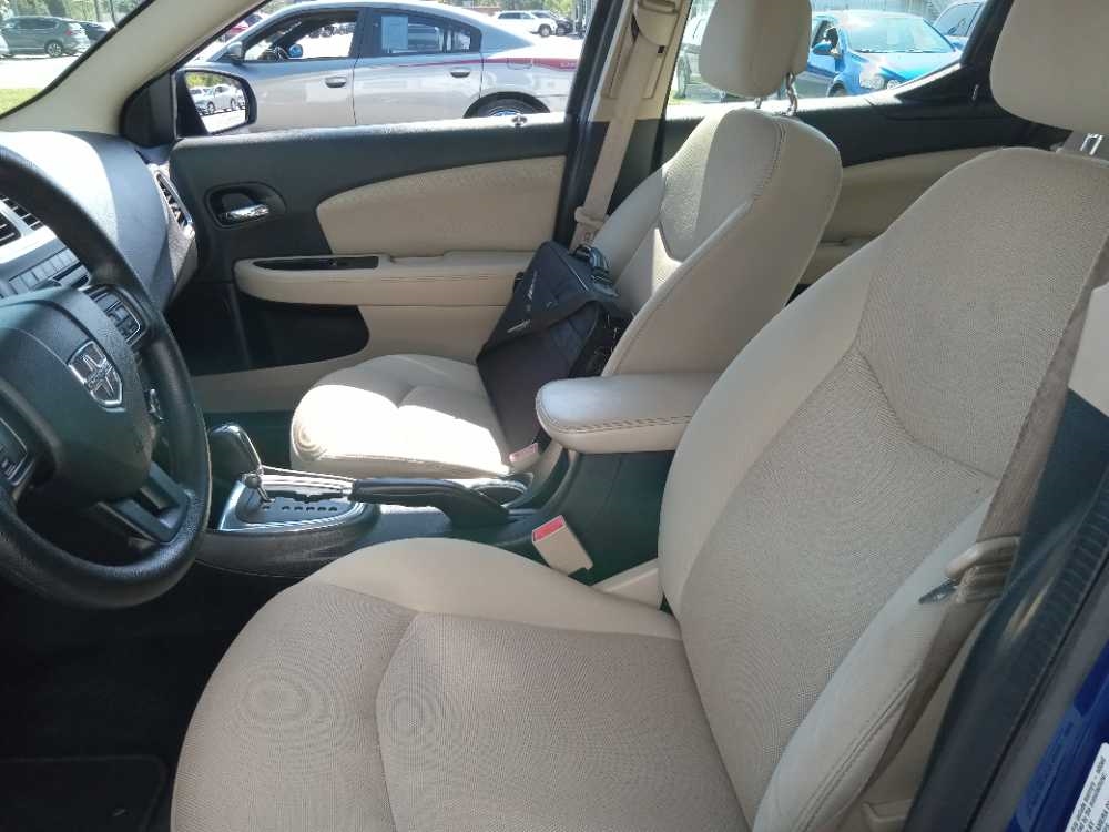 DODGE AVENGER SE