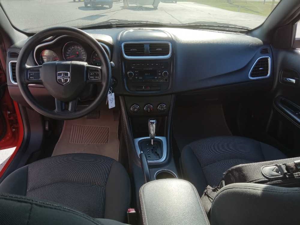 DODGE AVENGER SE