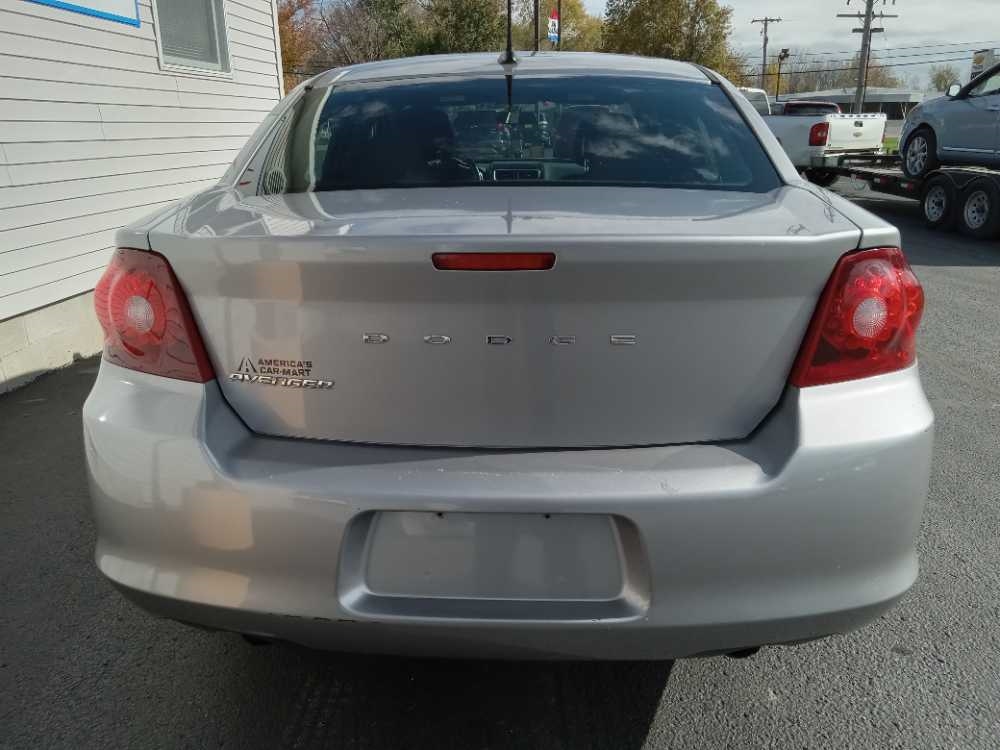 DODGE AVENGER SE