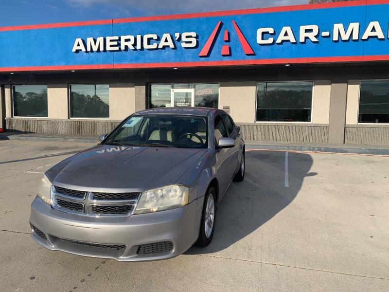 2013 Dodge Avenger SXT's photo