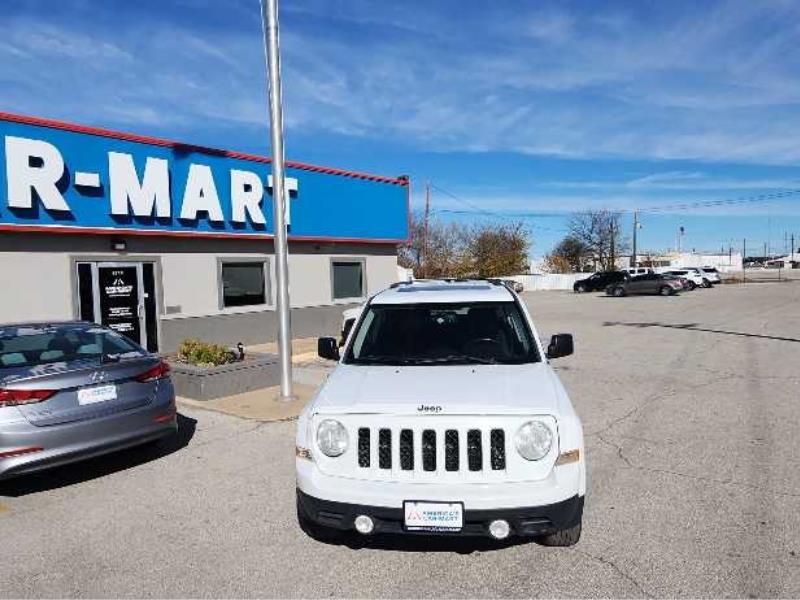 2013 Jeep Patriot Latitude's photo