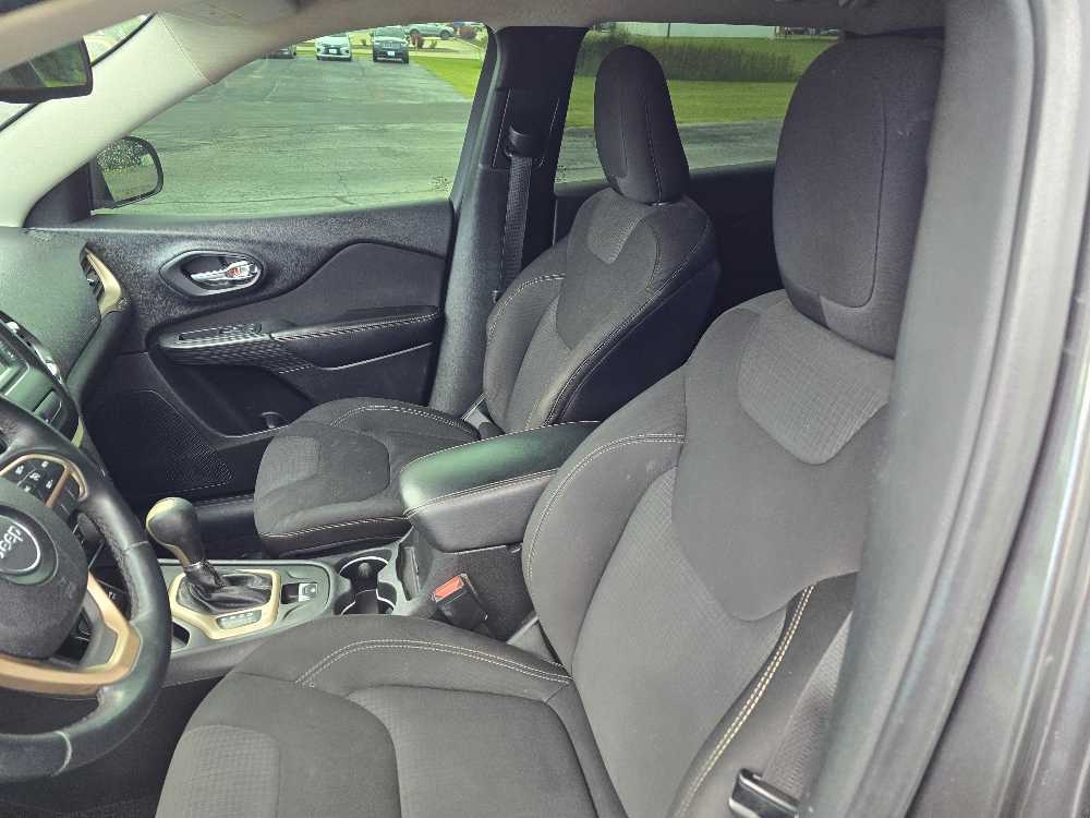 JEEP CHEROKEE LATITUDE