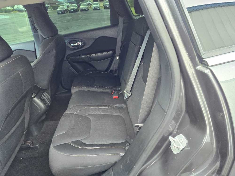 JEEP CHEROKEE LATITUDE