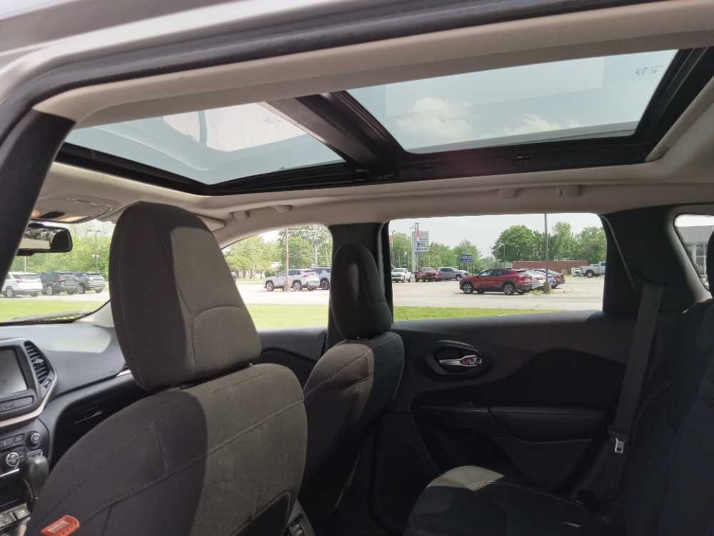 JEEP CHEROKEE LATITUDE