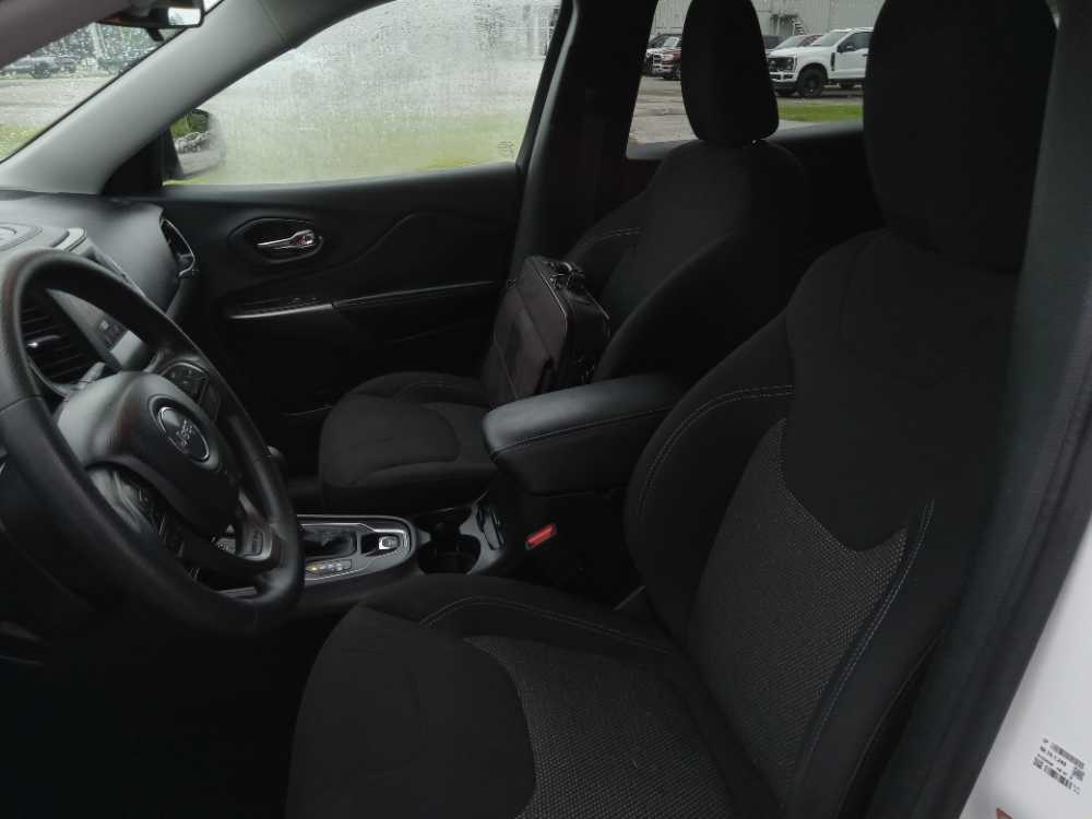 JEEP CHEROKEE LATITUDE