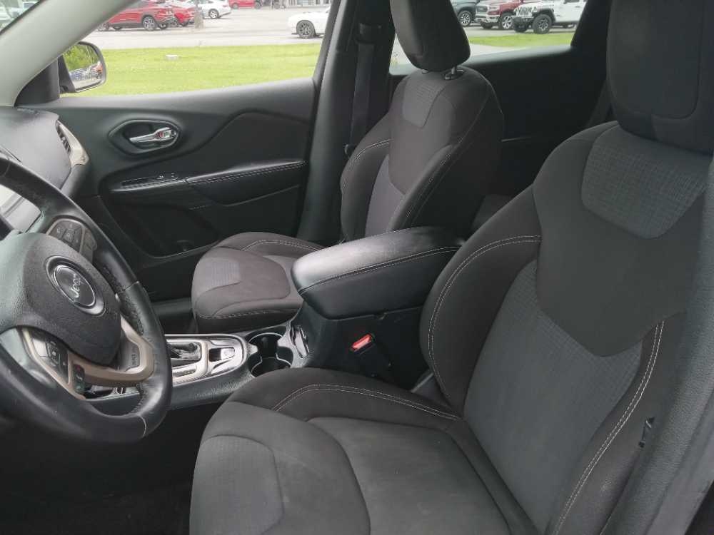 JEEP CHEROKEE LATITUDE