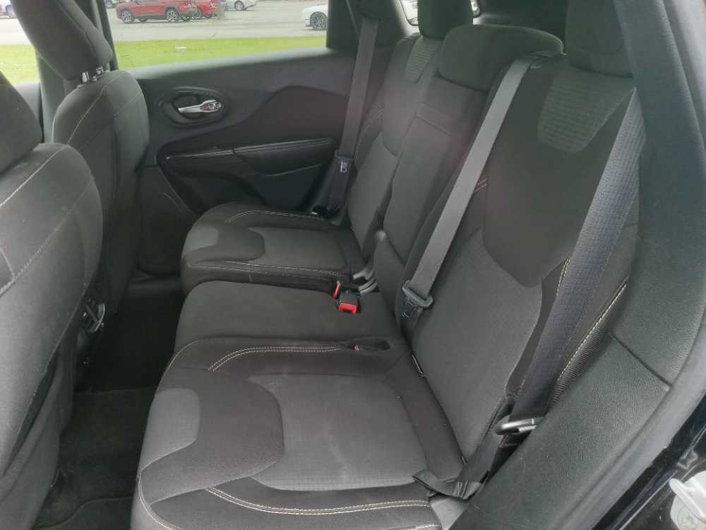 JEEP CHEROKEE LATITUDE
