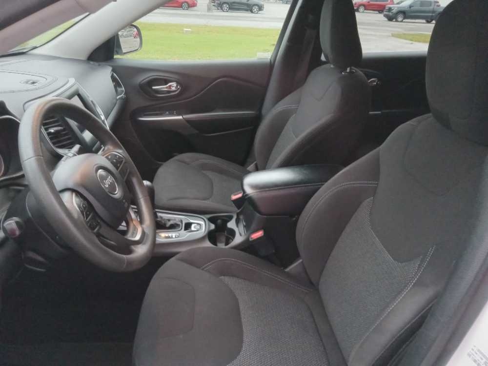 JEEP CHEROKEE LATITUDE; N