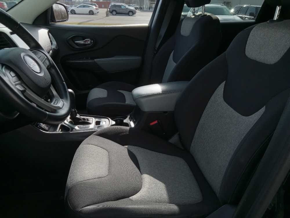 JEEP CHEROKEE LATITUDE