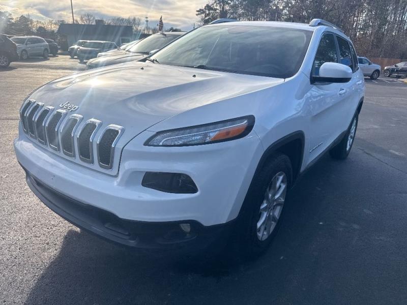2017 Jeep Cherokee Latitude's photo