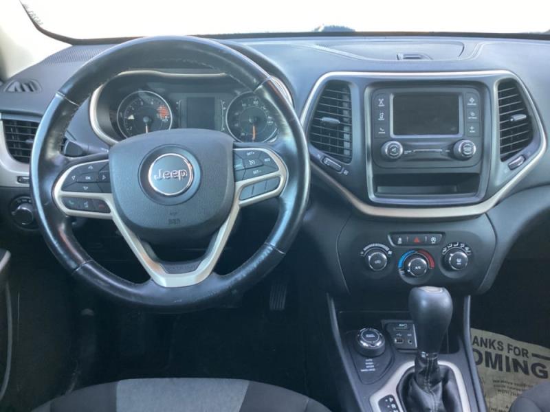 2017 Jeep Cherokee Sport Altitude's photo