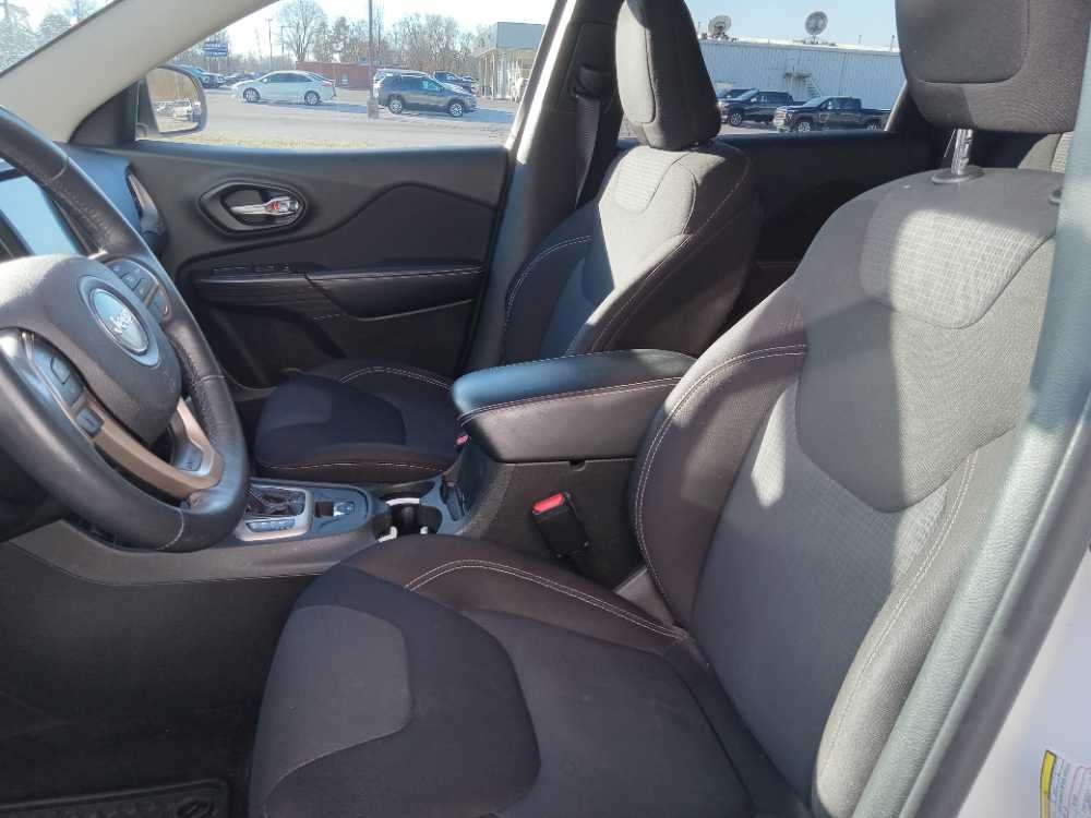 JEEP CHEROKEE LATITUDE