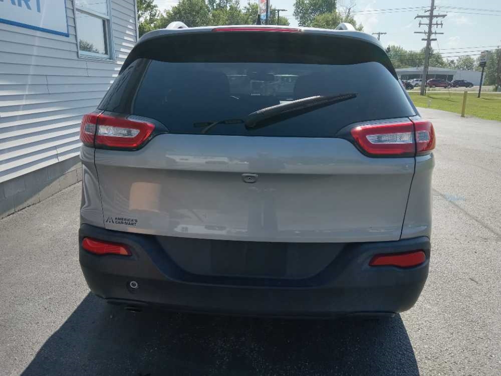 JEEP CHEROKEE LATITUDE