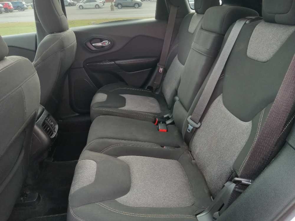 JEEP CHEROKEE LATITUDE