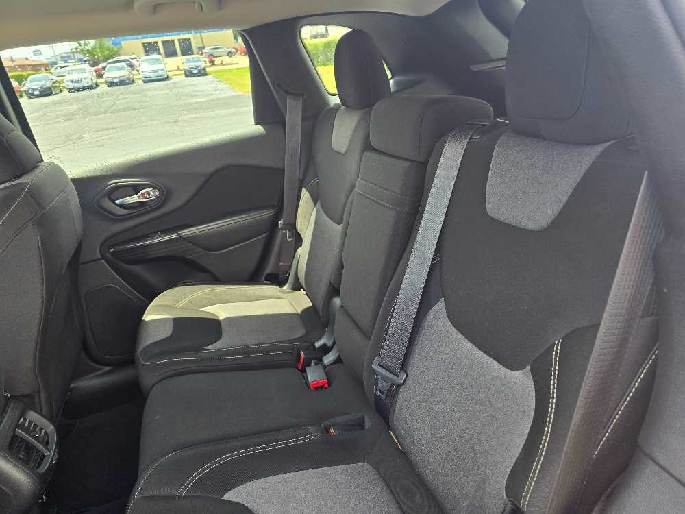 JEEP CHEROKEE LATITUDE