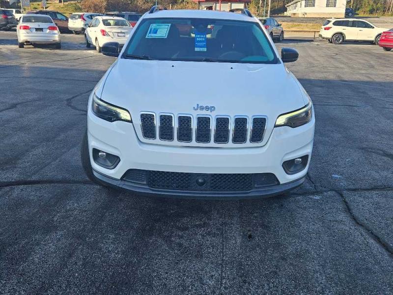 2022 Jeep Cherokee Latitude Lux's photo