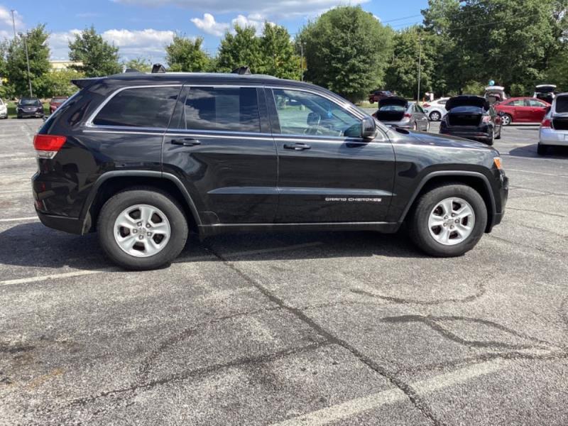 Image of 2015 Jeep Grand Cherokee Laredo