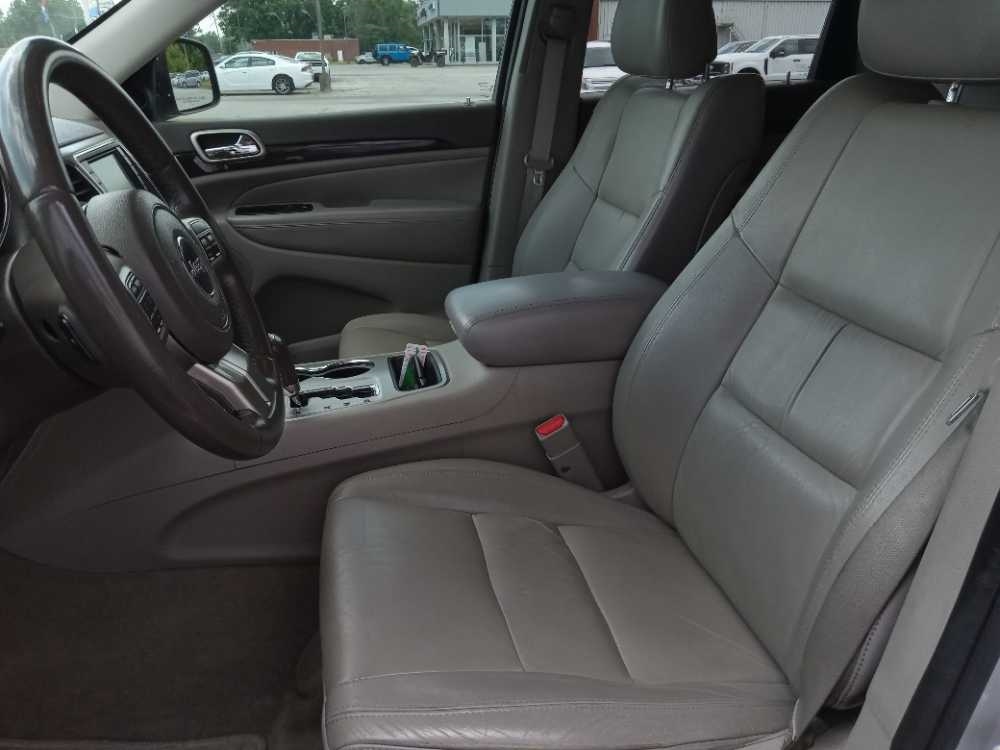 JEEP GRAND CHEROKEE LARED