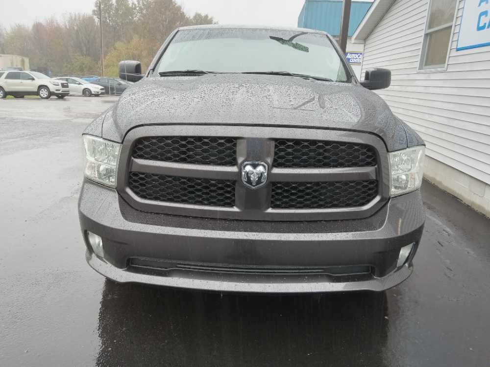 RAM 1500 EXPRESS; TRADES