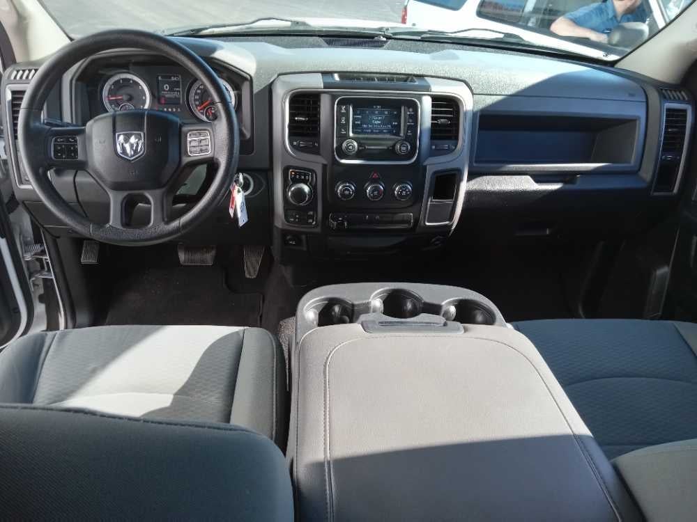 RAM 1500 EXPRESS; TRADES