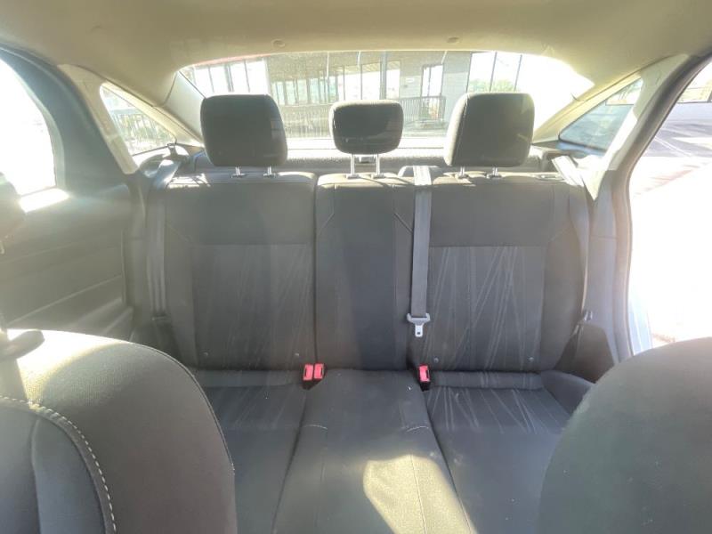 2017 Ford Focus SE's photo